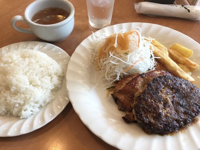 北大生御用達 ジューシーハンバーグともぐもぐ照り焼きチキン By 雑食の真冬さん クラーク亭 北12条店 北１２条 ステーキ 食べログ