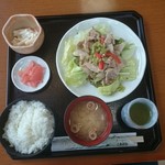 こまがね - 豚肉野沢菜炒め定食