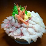 氷見 魚市場食堂 - 魚問屋だからできるボリューム