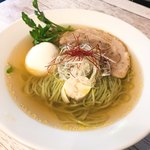 ブン ブン ブラウ カフェ ウィズ ビーハイヴ - 