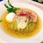 ブン ブン ブラウ カフェ ウィズ ビーハイヴ - 