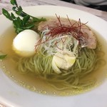 ブン ブン ブラウ カフェ ウィズ ビーハイヴ - 