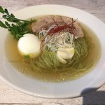 ブン ブン ブラウ カフェ ウィズ ビーハイヴ - 