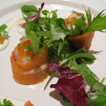 アバ - スモークサーモンと海の幸タルタル仕立て