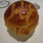 アバ - 秋の味覚入りコンソメスープ　パイ包み焼き