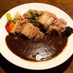 ワインレストラン ドミナス - 皮付き豚バラ肉のワインカレー