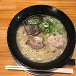 Hakata Mendouraku - 白ラーメン 650円