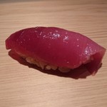 鮨 さかい - 中トロ(血合いぎし)