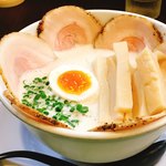 ラーメン家 みつ葉 - 豚Chikiしお チャーシューメン メンマトッピング