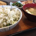 彩菜食堂 - ジャコがたっぷりの菜めしとお汁！