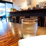 とんかつ朔 - お冷とおしぼり