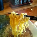 慶次 - 細目のもっちり麺