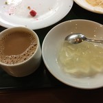 Domi in - 食後のゼリーとコーヒー