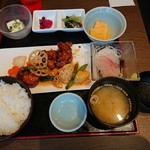 サカナメルカート・ゼン - 鶏と野菜の黒酢あんとお刺身小鉢定食 201806