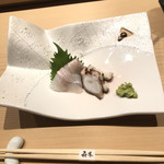 Atorie Morimoto Zekkusu Sushi - ジュンサイとつぶ貝
                        