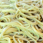 蕎麦 ふじおか - うっすら緑色