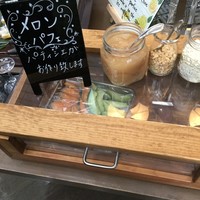 Lounge & Dining G - 可愛い女性パティシエがパフェを作ります