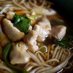 そば切り なかむら - かしわそば（９００円）