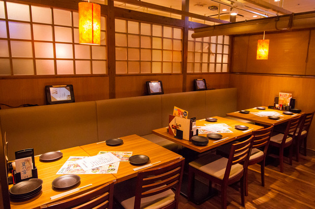 座席 地酒とそば・京風おでん 三間堂 新宿エルタワー店 （じざけとそばきょうふうおでんさんげんどう） 新宿