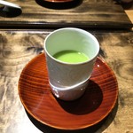 御料理 光安 - ◆うすいエンドウのすり流し 豆の旨みを感じる品。温かいのでこの後お料理を頂くには、胃が整えられていいですね。