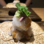 御料理 光安 - ◆鱧の焼き霜 鱧タップリ。鱧は丁寧に骨切りされ、程よいレア感が残り美味しいこと。 こちらの焼き霜、毎回お魚を変えて頂きますが、完璧です。