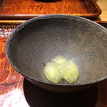 御料理 光安 - ピオーネ　井戸水のジュレ