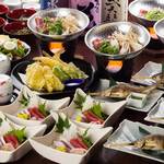 寝ずの甚八 - 2018年夏。旬の料理が味わえる飲み放題付き宴会コース5,000円の料理一部。