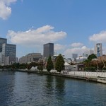 エッサンシエル - 土佐堀川から