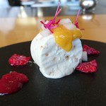 エッサンシエル - ヌガーグラッセは、ルバーブと木苺