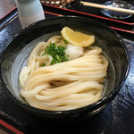 手打ちうどん 大蔵 - しょうゆうどん1玉（アップ）