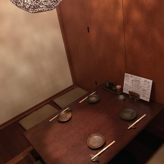個室B