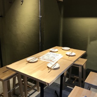 閑静な住宅街の中にひっそりと佇む、大人の隠れ家的空間