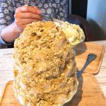 ブン ブン ブラウ カフェ ウィズ ビーハイヴ - 