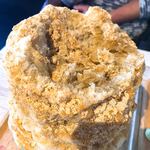 ブン ブン ブラウ カフェ ウィズ ビーハイヴ - 