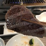 焼肉・冷麺 二郎 - 口の中でとろける～♪(๑´ڡ`๑)