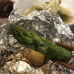 焼肉・冷麺 二郎 - アスパラ、太くて柔らかくて甘い！
