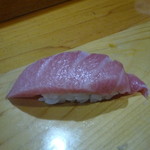 泉寿し - マグロの大トロ