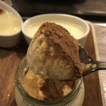 焼肉・冷麺 二郎 - ティラミス、滑らかな舌触りでチョコレートの程良いコクがあります。美味しい～！