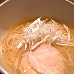 焼酎屋 きくぼう - １日限定５食の『鶏ラーメン』は早いもの勝ち。