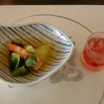 大志満 - 食前酒と先付（海老と糸瓜）