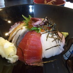 ほうせい丸 - 海鮮丼