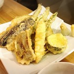 横濱蕎麦 傳介 - 野菜天ぷら。