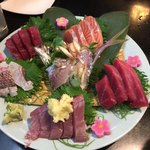 丸福 - お刺身盛り合わせ