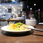 シーフードレストラン＆バー SK7 - サラダ