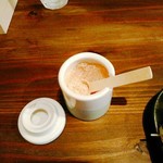 ONE TWO DON - 卓上にはピンクソルトも。