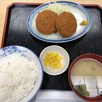 平和食堂 - ワンコインランチ メンチカツ定食 500円