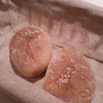 ポルチェリーノ - ほかほかのパンはお替りもできます