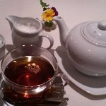 ポルチェリーノ - ミルクティー（アールグレイ with フォームドミルク）