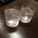 NIJI - ベトナム焼酎、もち米焼酎各350円　こう見えても40度とか45度とかです