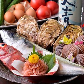 Various banquet courses available ◎All-you-can-drink of 35 types of sake included